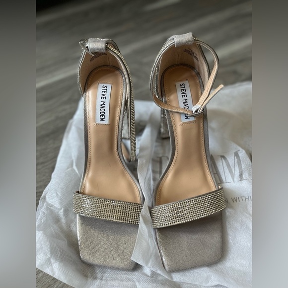 Nwot Steve Madden Tiaa Open Square Toe Sparkly Heel Women’s Size 9.5 - Picture 8 of 10